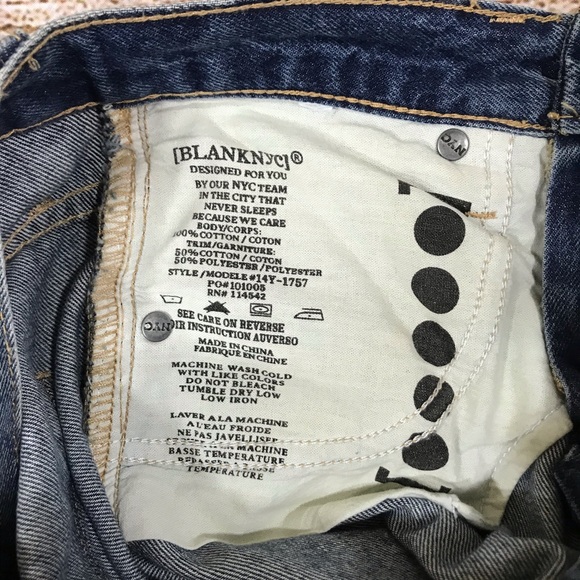 BlankNYC Embroidered High Rise Tapered Distressed Ankle Jeans Blue Denim Sz 24 - Picture 12 of 16